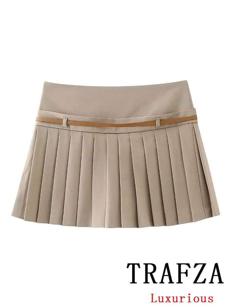 TRAFZA Vintage Casual Chic Women Shorts Skirt Solid Belt Zipper High Waist Skirt New Fashion 2024 Spring Elegant Female Shorts