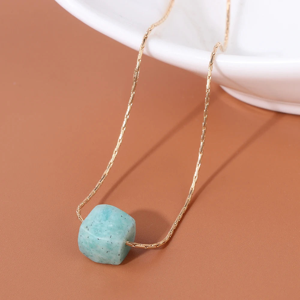 Natural Faceted Cube Beads Pendant Neckalce Square Raw Mineral Stone Pendant Gold Color Adjustable Chain Neckalce for Women Men