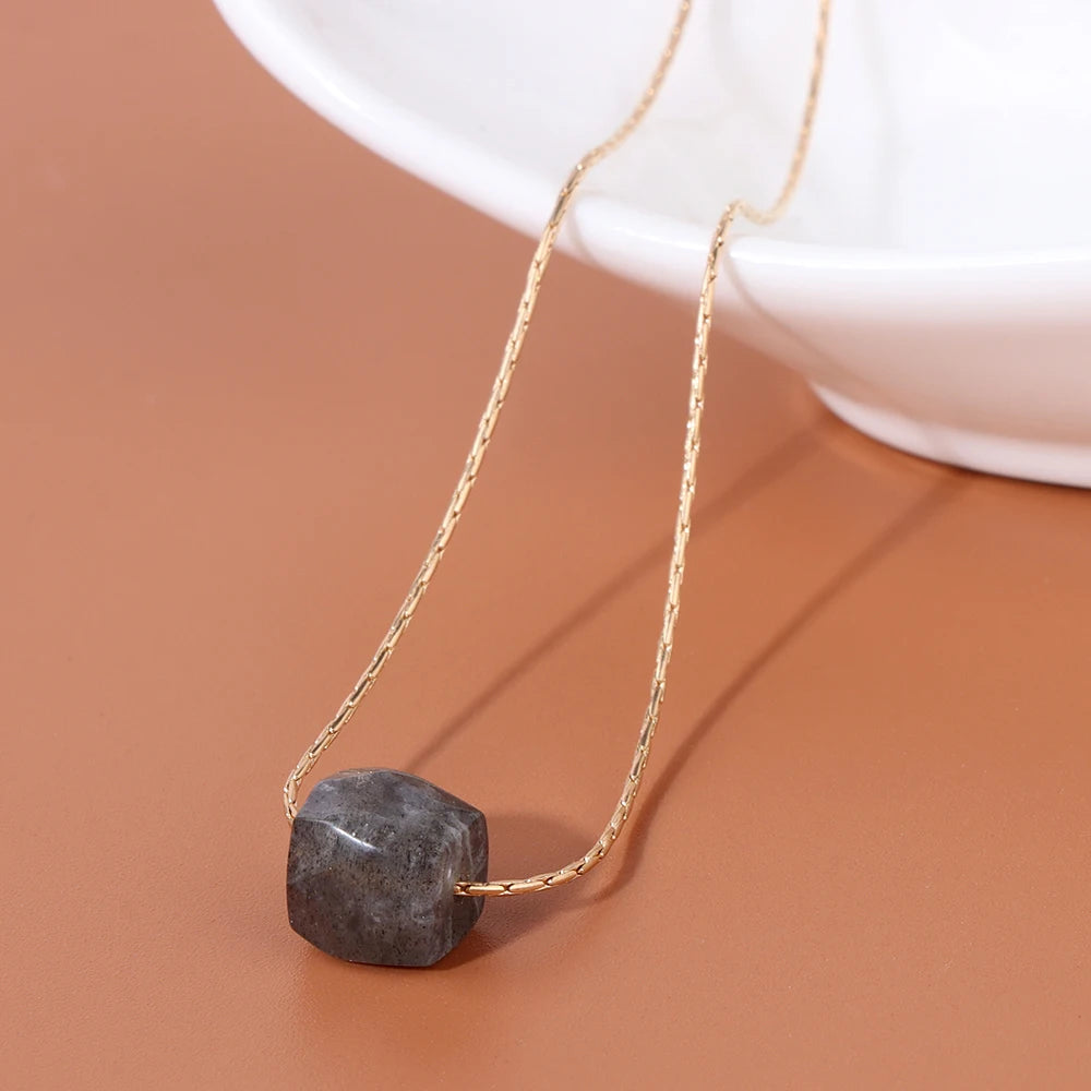 Natural Faceted Cube Beads Pendant Neckalce Square Raw Mineral  Stone Pendant Gold Color Adjustable Chain Neckalce for Women Men