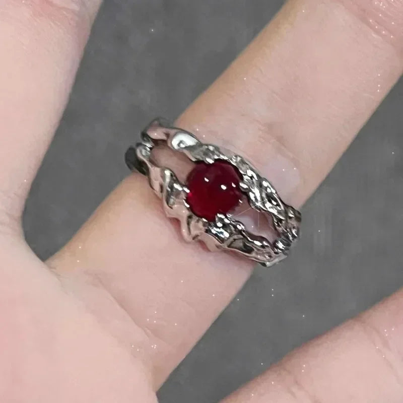 New Adjustable Opening Irregular Red Crystal Glass Heart Aesthetic Rings for Women Gothic Animal Spider Ring Creative Jewelry