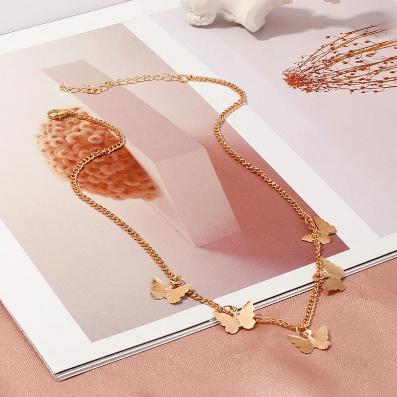 New Butterfly Necklace Pendants Neckalce for Women Short Chain Mini Butterflies Drop Boehemia Neck Accessories Fashion Jewerly