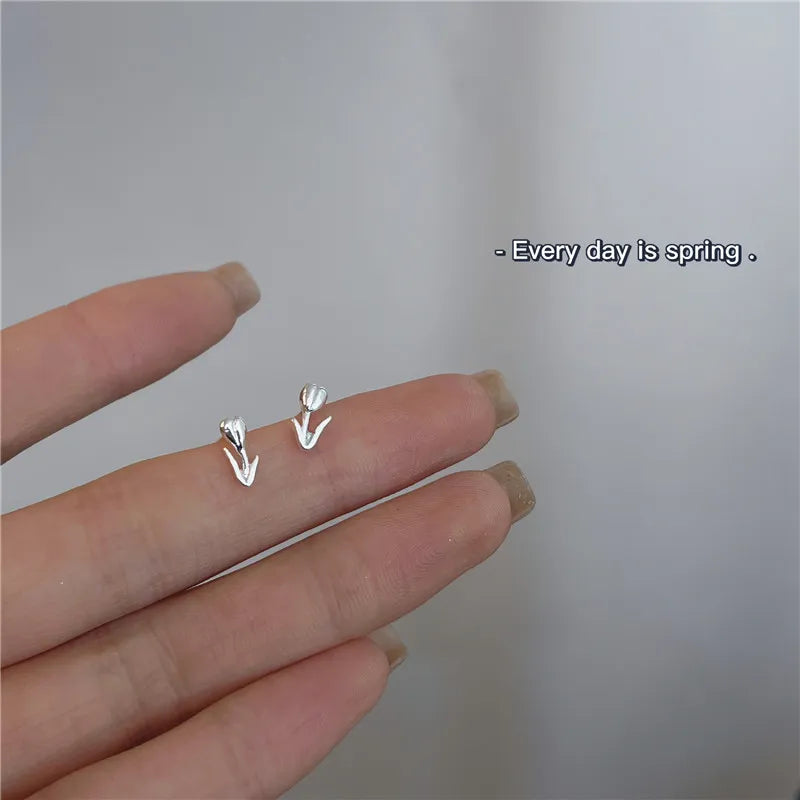 New Minimalism Earring 925 Silver Needle Allergic Protection Mini Small Heart Stud Earrings for Women Girls Jewellery Wholesale